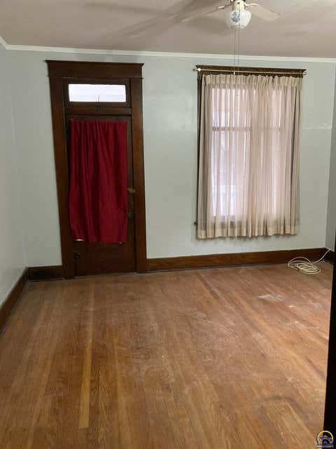 Tiny photo for 1269 SW Lane St, Topeka, KS 66604 (MLS # 246040)