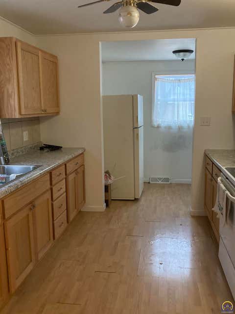 Tiny photo for 1269 SW Lane St, Topeka, KS 66604 (MLS # 246040)
