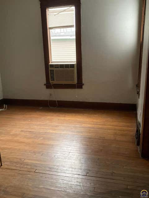 Tiny photo for 1269 SW Lane St, Topeka, KS 66604 (MLS # 246040)