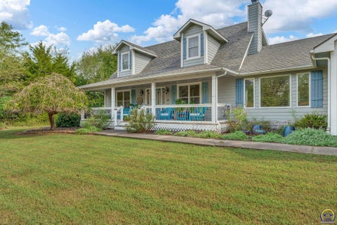 Tiny photo for 6288 Ridgeview Dr, Ozawkie, KS 66070 (MLS # 246704)