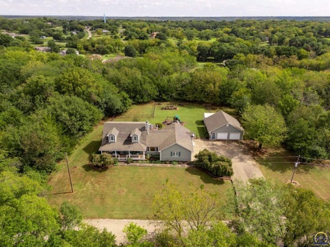 Tiny photo for 6288 Ridgeview Dr, Ozawkie, KS 66070 (MLS # 246704)