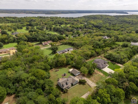 Tiny photo for 6288 Ridgeview Dr, Ozawkie, KS 66070 (MLS # 246704)