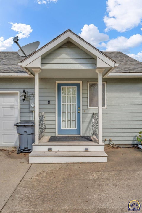 Tiny photo for 6288 Ridgeview Dr, Ozawkie, KS 66070 (MLS # 246704)
