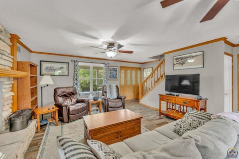 Tiny photo for 6288 Ridgeview Dr, Ozawkie, KS 66070 (MLS # 246704)