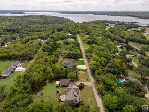 Tiny photo for 6288 Ridgeview Dr, Ozawkie, KS 66070 (MLS # 246704)