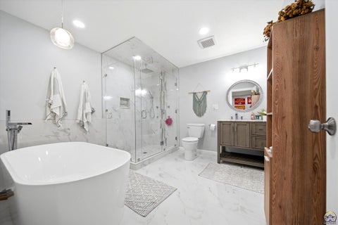 Tiny photo for 511 N Rebecca Ln, Lawrence, KS 66044 (MLS # 245673)