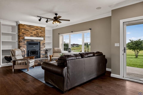 Tiny photo for 4249 NW 86th St, Topeka, KS 66618 (MLS # 244913)