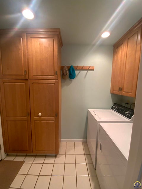 Tiny photo for 2326 SW Mayfair Pl, Topeka, KS 66611 (MLS # 247091)