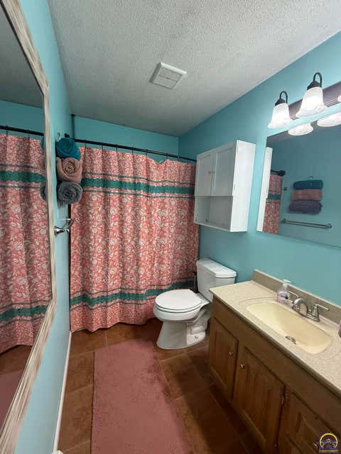 Tiny photo for 401 S Apollo St, Silver Lake, KS 66539 (MLS # 244871)