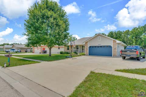 Photo of 4103 SE 23rd Ter, Tecumseh, KS 66542 (MLS # 245555)