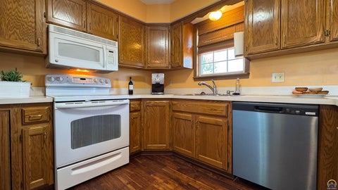 Tiny photo for 5335 Sumner Ct, St. Marys, KS 66536 (MLS # 246335)