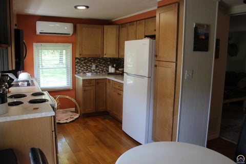 Tiny photo for 18342 S US 75 Hwy, Scranton, KS 66537 (MLS # 246351)