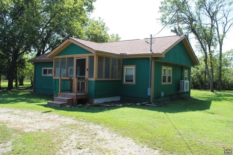 Photo of 18342 S US 75 Hwy, Scranton, KS 66537 (MLS # 246351)