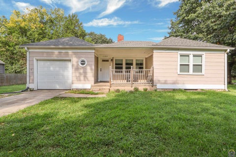 Tiny photo for 1121 N Juliette Ave, Manhattan, KS 66502 (MLS # 246045)