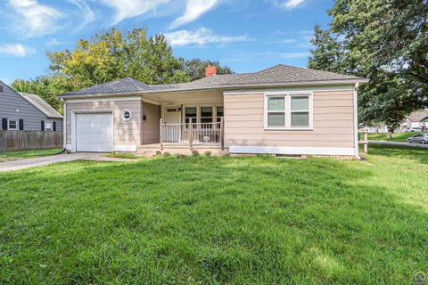 Tiny photo for 1121 N Juliette Ave, Manhattan, KS 66502 (MLS # 246045)