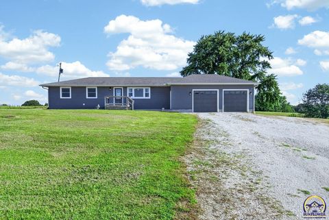 Photo of 8245 254th Rd, Circleville, KS 66416 (MLS # 245561)