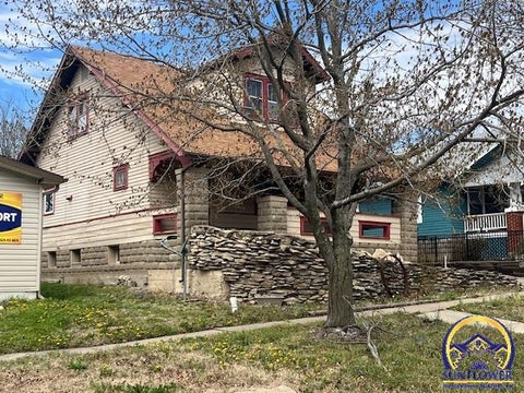 Tiny photo for 1237 Exchange St, Emporia, KS 66801 (MLS # 243656)