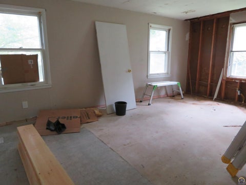 Tiny photo for 809 Liberty St, Oskaloosa, KS 66066 (MLS # 246802)