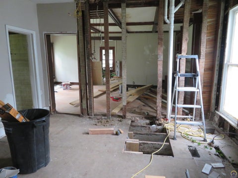 Tiny photo for 809 Liberty St, Oskaloosa, KS 66066 (MLS # 246802)