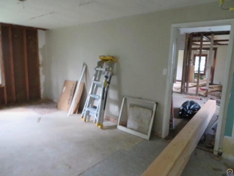Tiny photo for 809 Liberty St, Oskaloosa, KS 66066 (MLS # 246802)