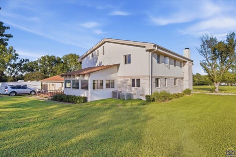 Tiny photo for 2929 SW Lagito Dr, Topeka, KS 66614 (MLS # 246568)