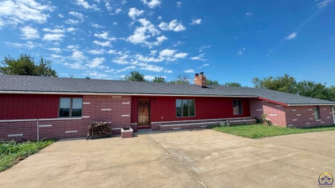 Photo of 7627 46th St, Ozawkie, KS 66070 (MLS # 246403)