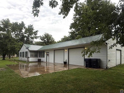 Tiny photo for 253 Market ST, Osage City, KS 66523 (MLS # 245835)