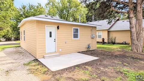 Tiny photo for 17 Neosho St, Emporia, KS 66801 (MLS # 246773)