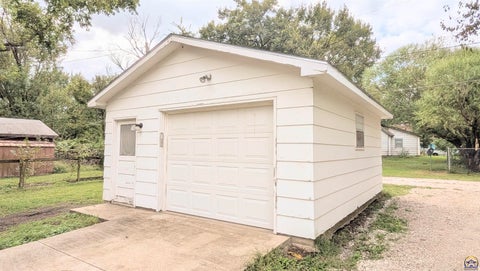Tiny photo for 17 Neosho St, Emporia, KS 66801 (MLS # 246773)