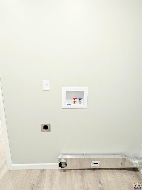 Tiny photo for 17 Neosho St, Emporia, KS 66801 (MLS # 246773)