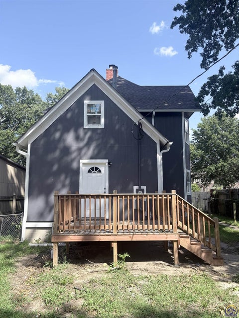 Tiny photo for 619 SW Buchanan St, Topeka, KS 66606 (MLS # 245686)