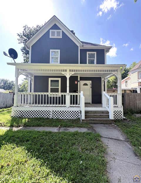 Photo of 619 SW Buchanan St, Topeka, KS 66606 (MLS # 245686)