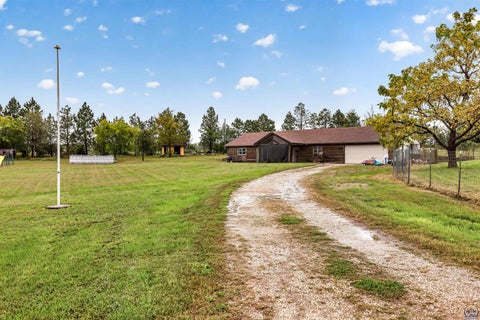 Tiny photo for 17208 Bowser Dr, Hoyt, KS 66440 (MLS # 246820)