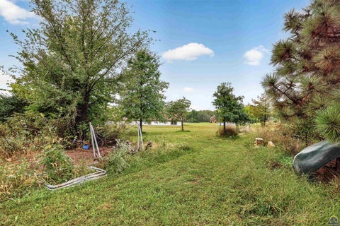 Tiny photo for 17208 Bowser Dr, Hoyt, KS 66440 (MLS # 246820)