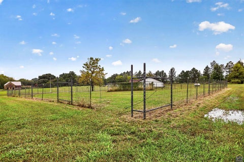 Tiny photo for 17208 Bowser Dr, Hoyt, KS 66440 (MLS # 246820)