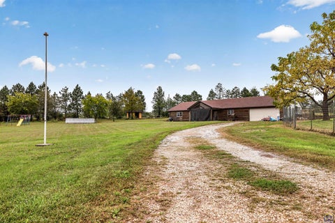 Tiny photo for 17208 Bowser Dr, Hoyt, KS 66440 (MLS # 246820)