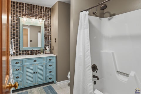 Tiny photo for 10047 SW 101st St, Auburn, KS 66402 (MLS # 243549)