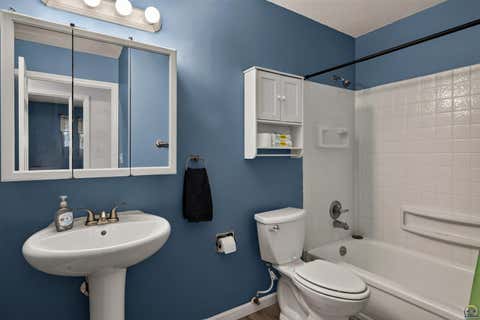 Tiny photo for 2555 SE Tidewater Dr, Topeka, KS 66605 (MLS # 245635)
