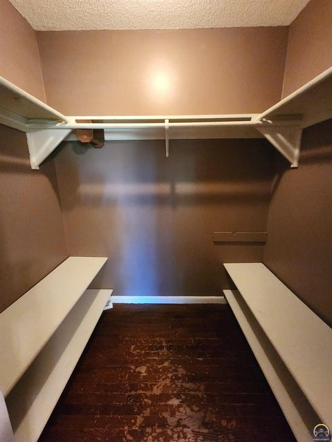Tiny photo for 1239 Tomahawk Dr, Emporia, KS 66801 (MLS # 246441)