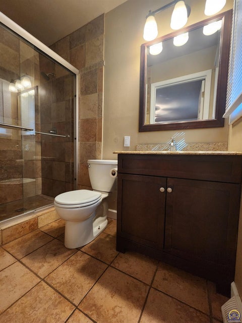 Tiny photo for 1239 Tomahawk Dr, Emporia, KS 66801 (MLS # 246441)
