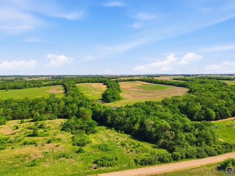 Tiny photo for 5400 W 165th Street, Burlingame, KS 66413 (MLS # 244415)