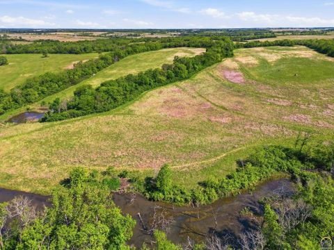Tiny photo for 5400 W 165th Street, Burlingame, KS 66413 (MLS # 244415)