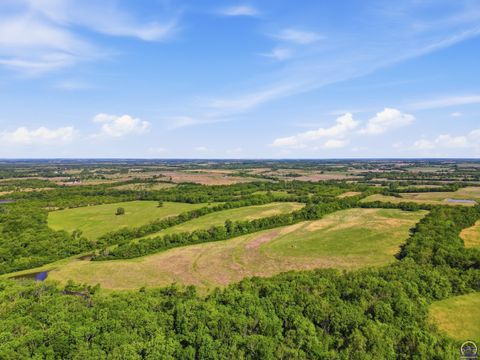 Tiny photo for 5400 W 165th Street, Burlingame, KS 66413 (MLS # 244415)
