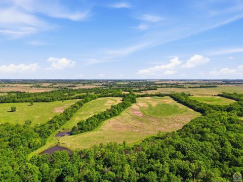 Tiny photo for 5400 W 165th Street, Burlingame, KS 66413 (MLS # 244415)