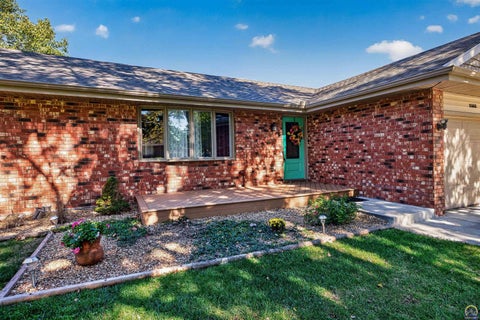 Tiny photo for 3808 SE Fair Meadows Pl, Topeka, KS 66605 (MLS # 247126)