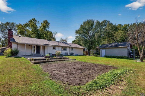 Tiny photo for 3808 SE Fair Meadows Pl, Topeka, KS 66605 (MLS # 247126)