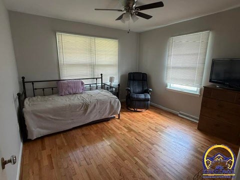 Tiny photo for 715 Market St, Osage City, KS 66523 (MLS # 246769)