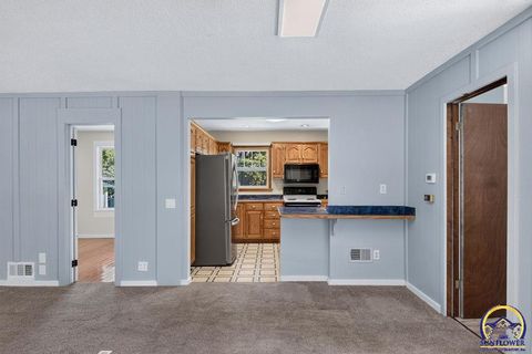 Tiny photo for 1106 Kansas St, Leavenworth, KS 66048 (MLS # 245639)