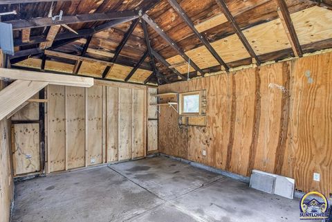 Tiny photo for 1106 Kansas St, Leavenworth, KS 66048 (MLS # 245639)
