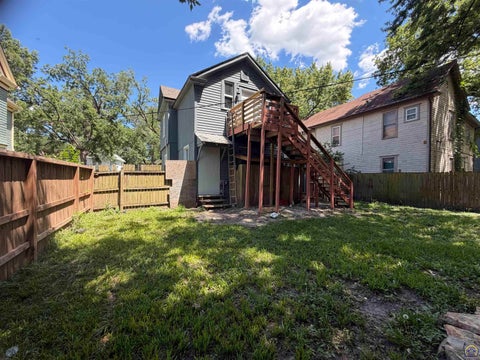 Tiny photo for 1105 SW Western Ave, Topeka, KS 66604 (MLS # 245093)